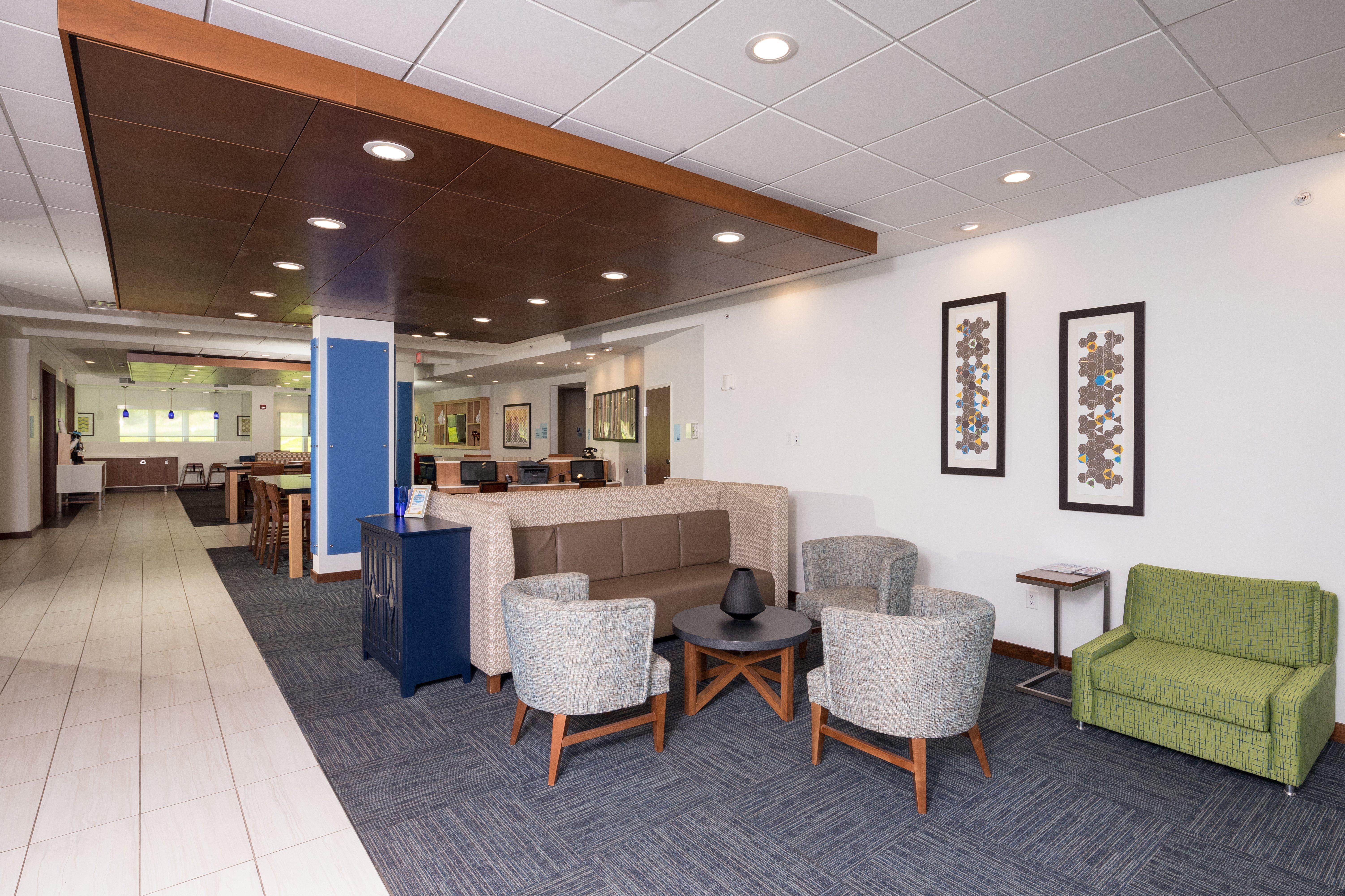 Holiday Inn Express & Suites - Michigan City By Ihg Buitenkant foto