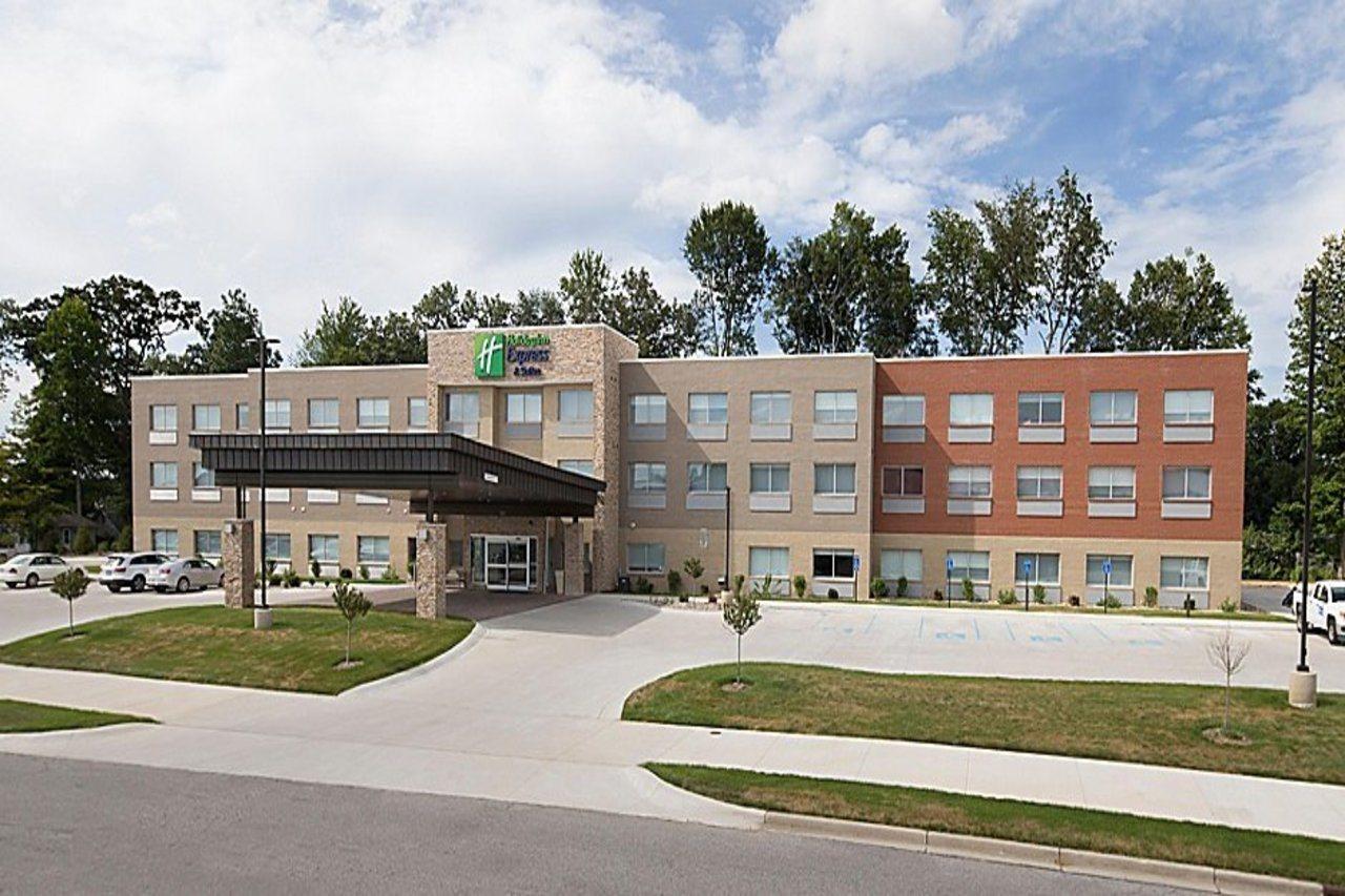 Holiday Inn Express & Suites - Michigan City By Ihg Buitenkant foto
