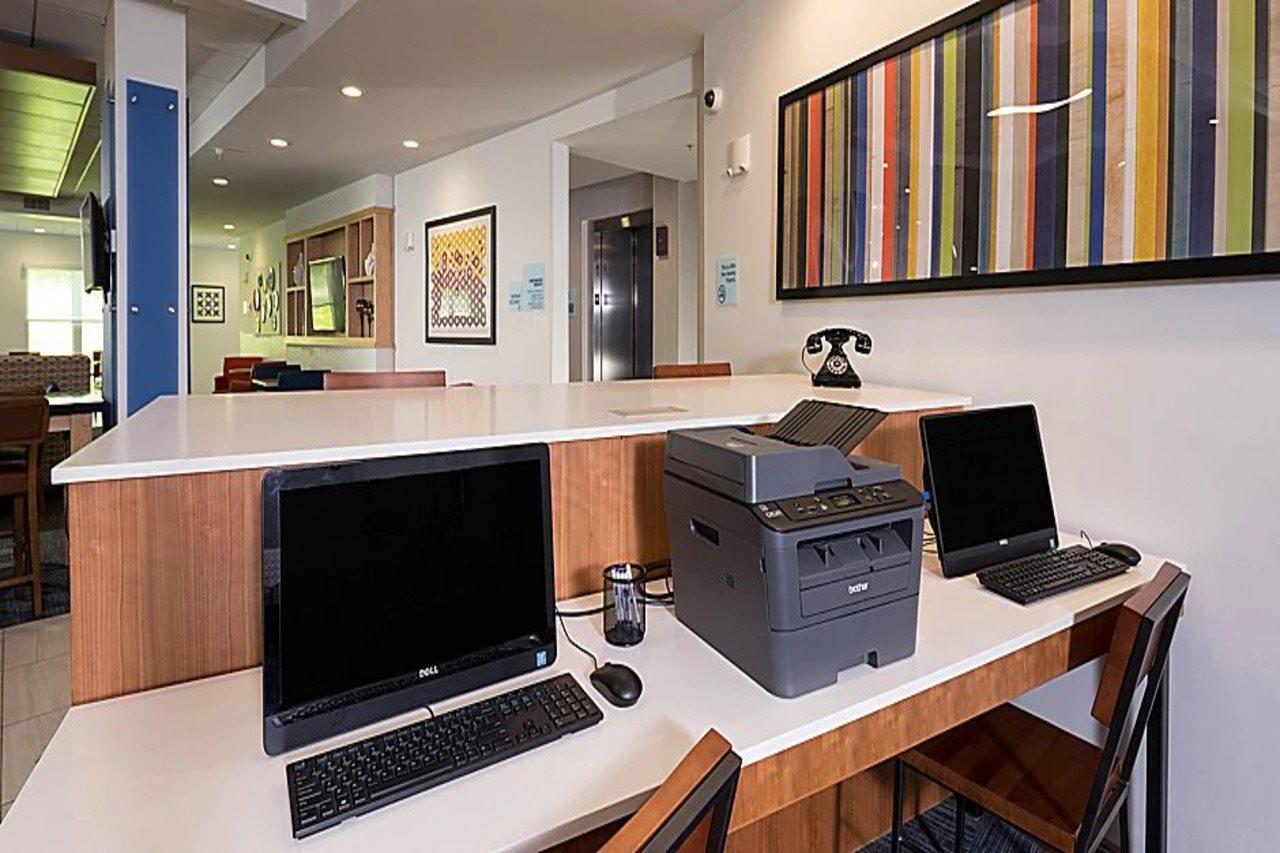 Holiday Inn Express & Suites - Michigan City By Ihg Buitenkant foto